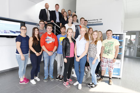 Schüler-Wirtschaftsplanspiel mit Rendsburger Schülern zu Gast bei FT Cap in Husum