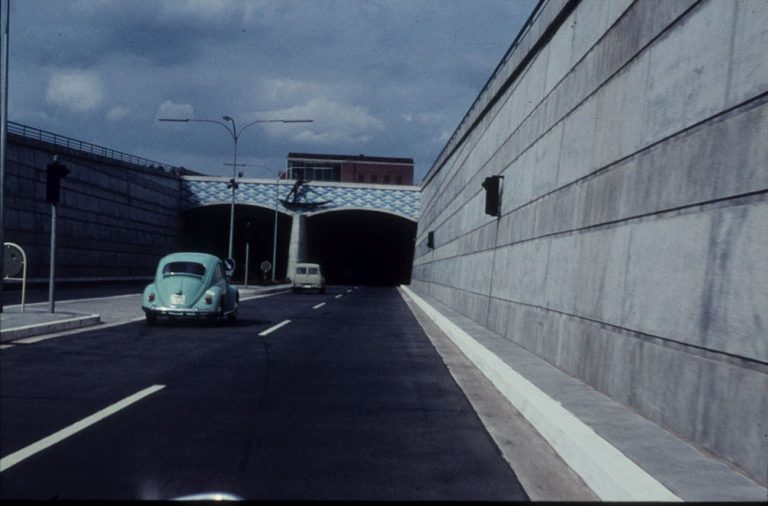 Land steuert mit 5-Punkte-Plan gegen Höhenkontrollen-Staus am Kanaltunnel