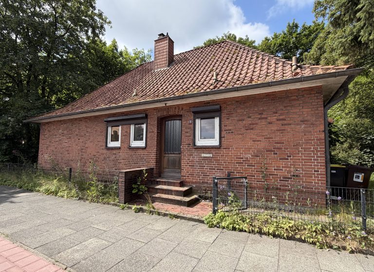 Rendsburg: Finaler Abriss eines nicht mehr bewohnbaren Hauses